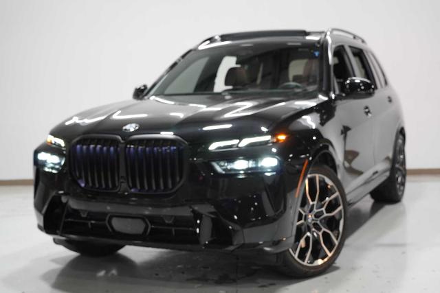 2025 BMW X7 xDrive40i Vehicle Photo in GRAPEVINE, TX 76051