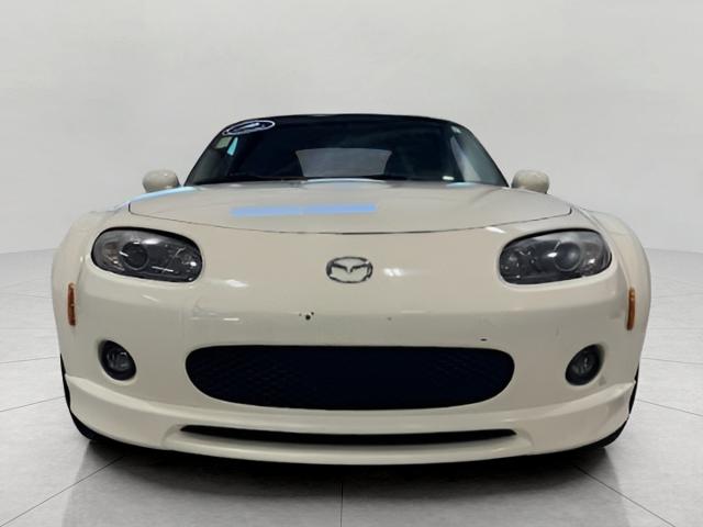 2006 Mazda MX-5 Miata Vehicle Photo in Appleton, WI 54913