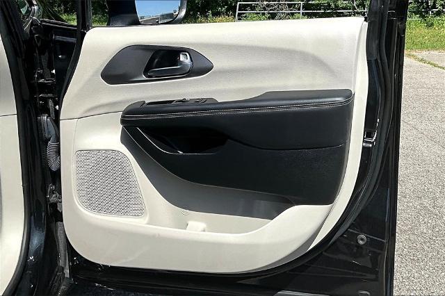 2023 Chrysler Pacifica Vehicle Photo in Tulsa, OK 74145