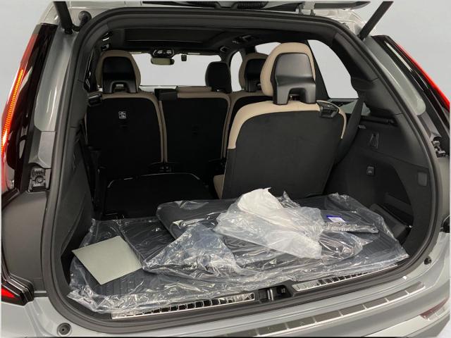 2025 Volvo XC90 Plug-In Hybrid Vehicle Photo in Appleton, WI 54913