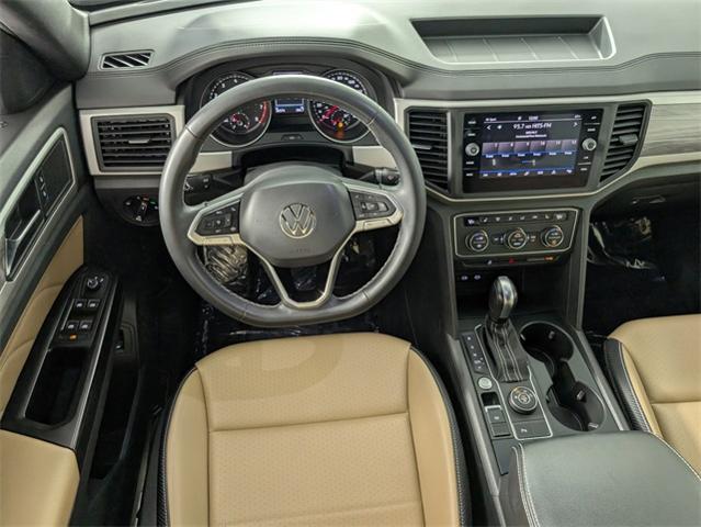 2021 Volkswagen Atlas Cross Sport Vehicle Photo in ENGLEWOOD, CO 80113-6708