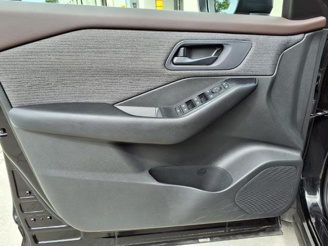 2023 Nissan Rogue Vehicle Photo in Tampa, FL 33612