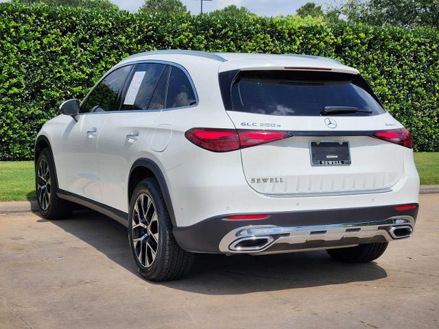 2025 Mercedes-Benz GLC Vehicle Photo in HOUSTON, TX 77079