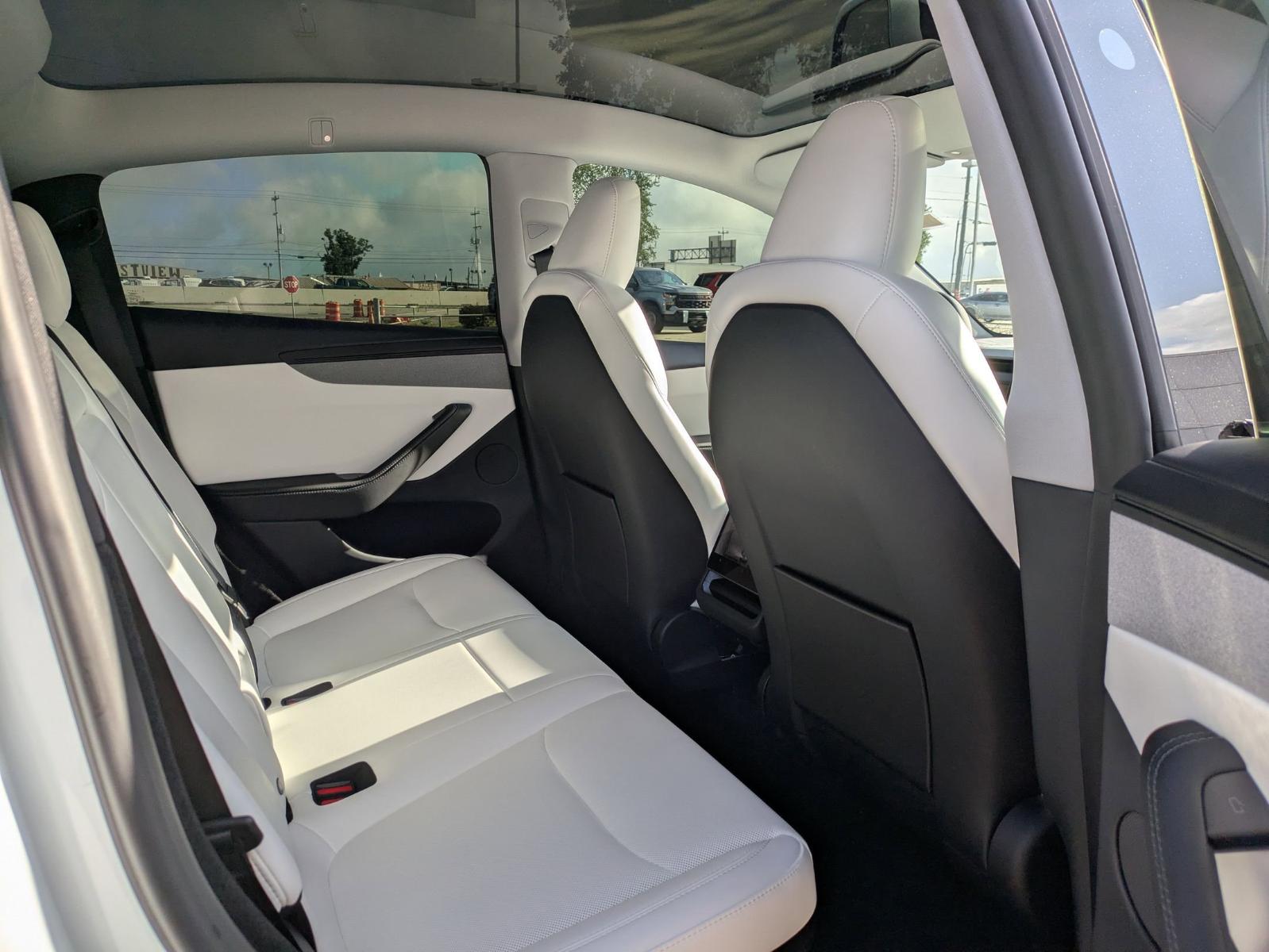 2026 Tesla Model Y Vehicle Photo in SELMA, TX 78154-1460