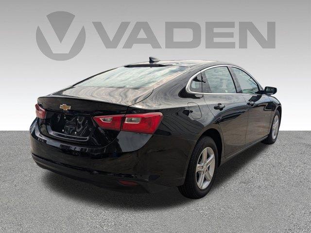 2025 Chevrolet Malibu Vehicle Photo in BRUNSWICK, GA 31525-1881