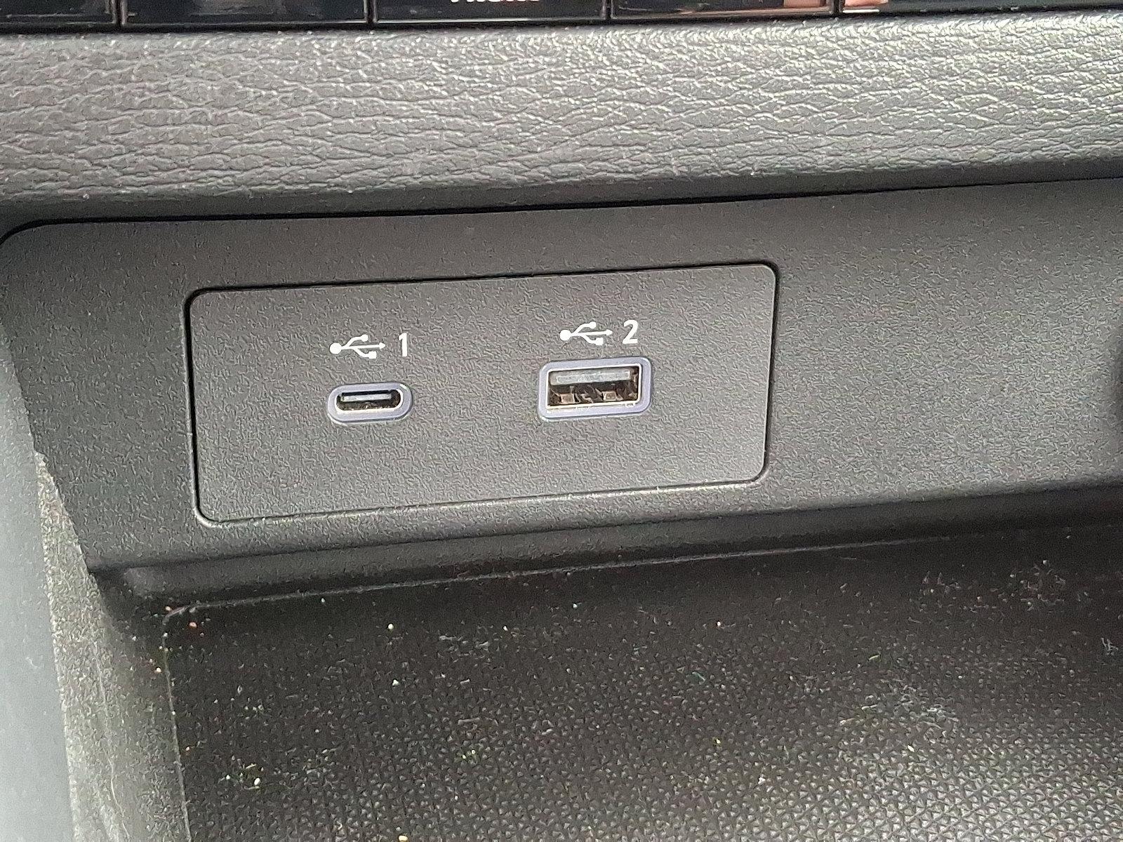 2022 Mitsubishi Outlander Vehicle Photo in Trevose, PA 19053
