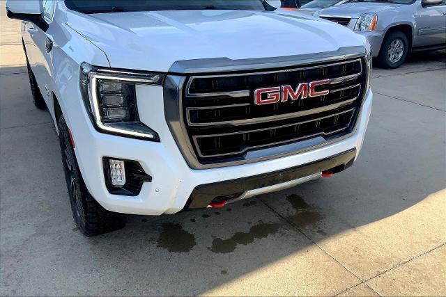 2023 GMC Yukon XL Vehicle Photo in TOPEKA, KS 66609-0000