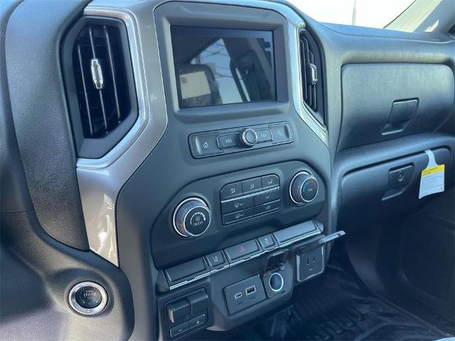 2024 Chevrolet Silverado 2500 HD Vehicle Photo in ALCOA, TN 37701-3235