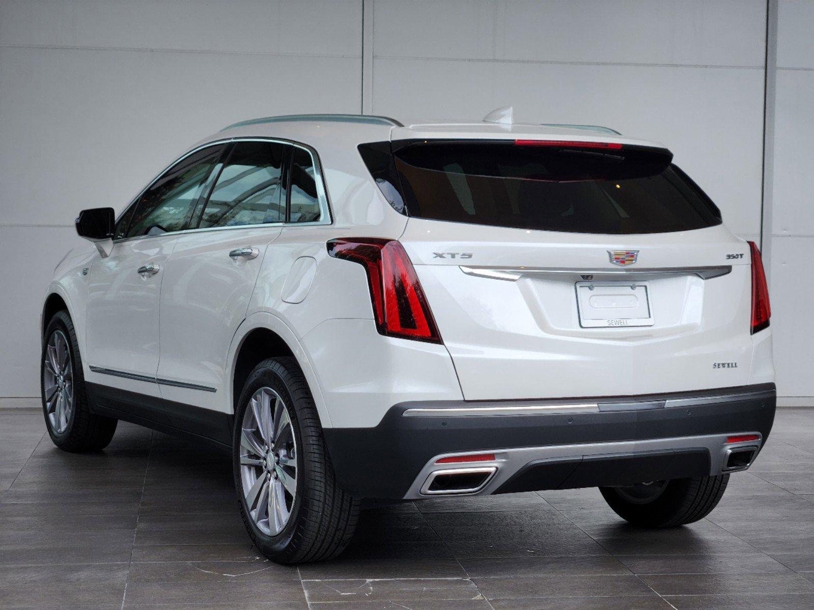 2025 Cadillac XT5 Vehicle Photo in HOUSTON, TX 77079-1502