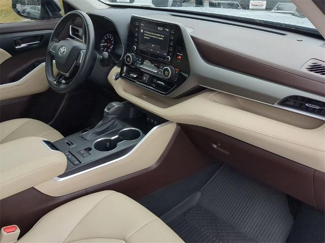 2020 Toyota Highlander Vehicle Photo in ALBERTVILLE, AL 35950-0246