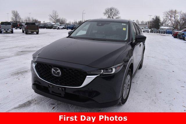 2023 Mazda CX-5 S Select Package photo 1