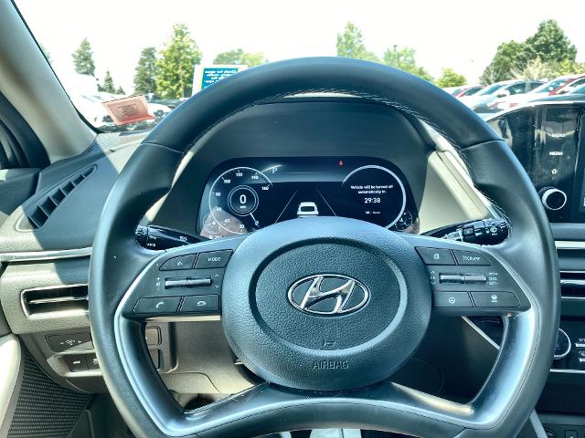 2022 Hyundai Sonata Vehicle Photo in BOSTON, NY 14025-9684