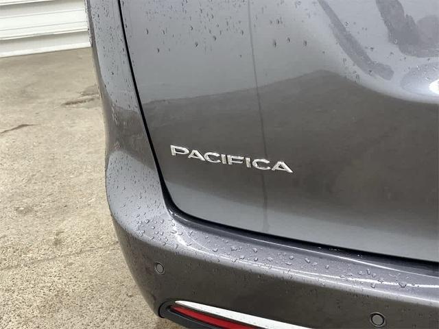 2023 Chrysler Pacifica Vehicle Photo in PORTLAND, OR 97225-3518