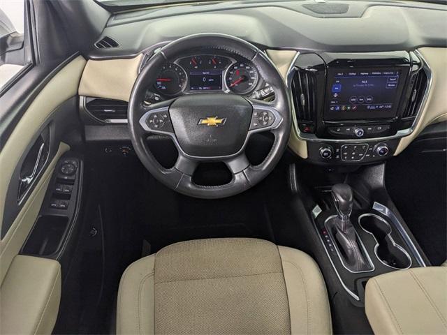 2022 Chevrolet Traverse Vehicle Photo in ENGLEWOOD, CO 80113-6708