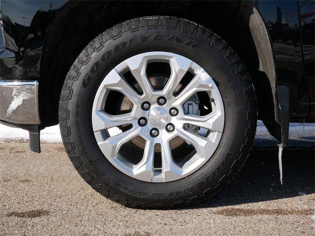2022 Chevrolet Silverado 1500 Vehicle Photo in MAPLEWOOD, MN 55119-4794