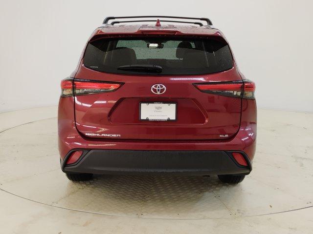 2023 Toyota Highlander Vehicle Photo in PINEVILLE, NC 28134-8495