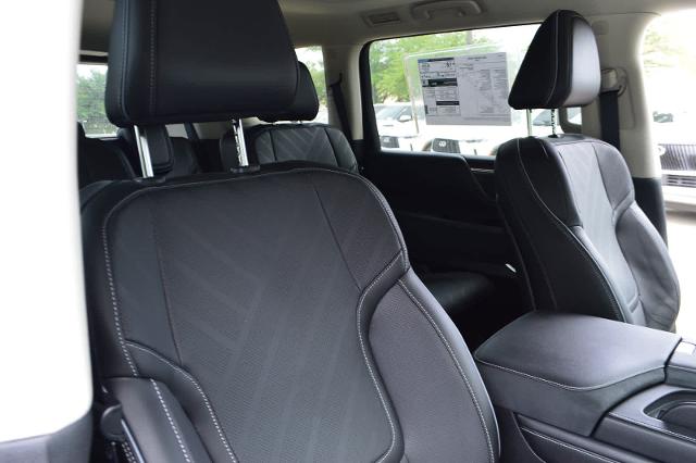 2025 INFINITI QX80 Vehicle Photo in Houston, TX 77090