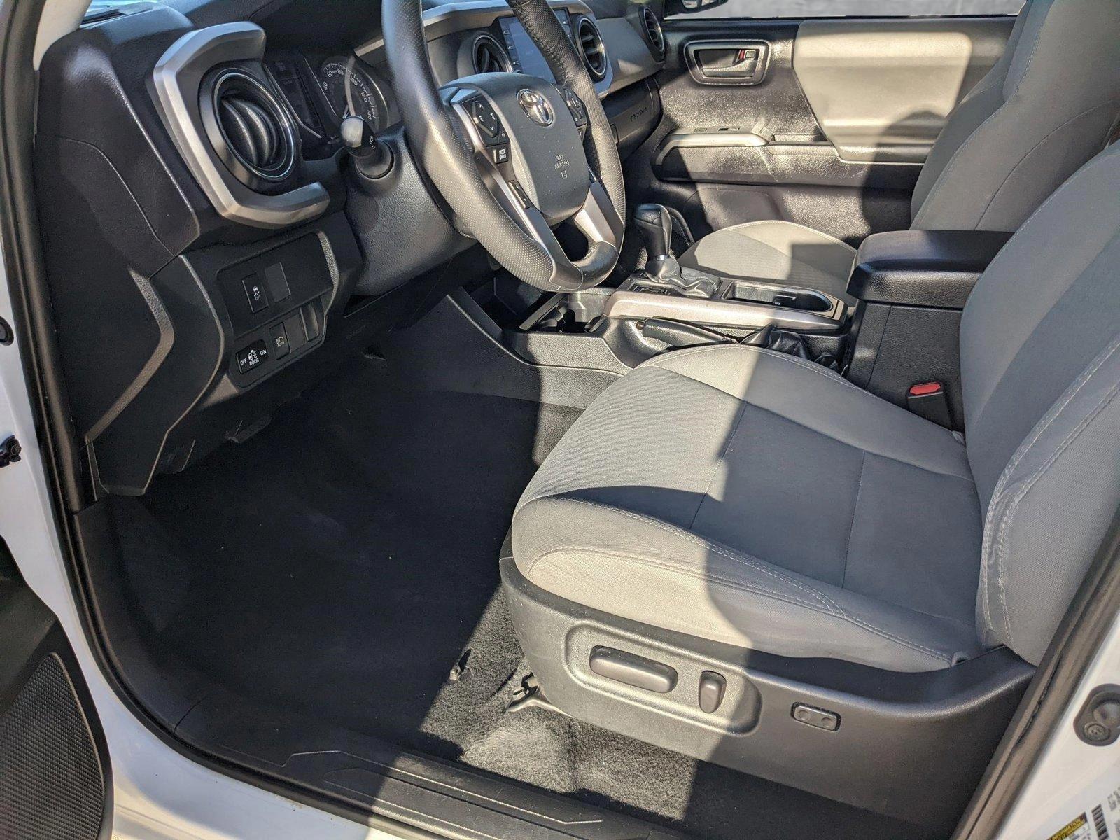 2020 Toyota Tacoma 2WD Vehicle Photo in Davie, FL 33331