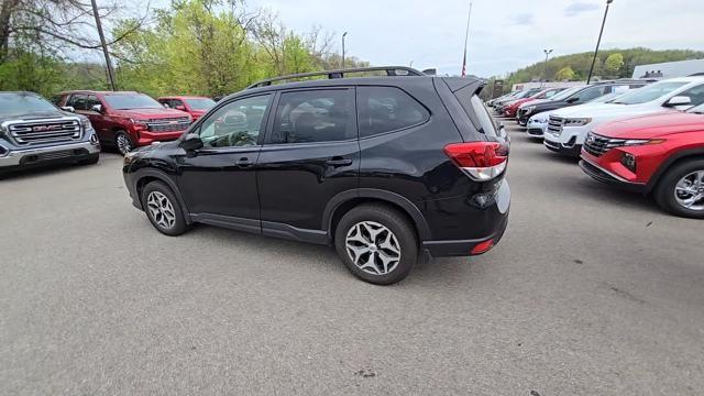 2022 Subaru Forester Vehicle Photo in Pleasant Hills, PA 15236