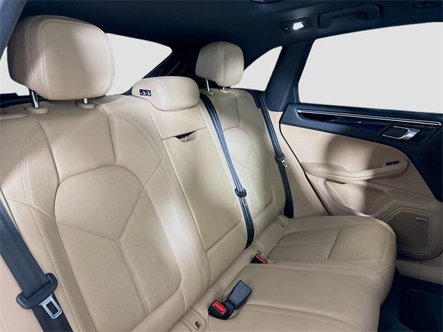 2022 Porsche Macan Vehicle Photo in Puyallup, WA 98371