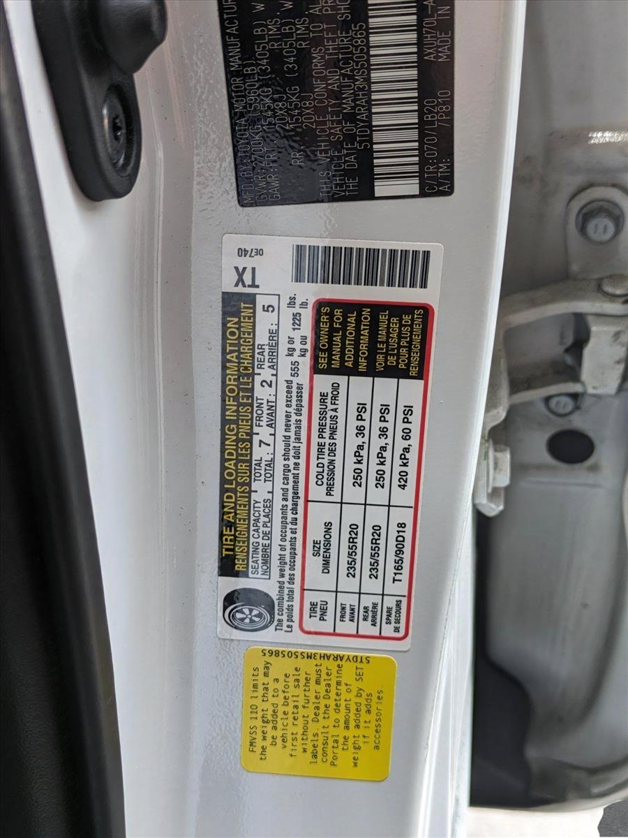 2021 Toyota Highlander Vehicle Photo in Bradenton, FL 34207