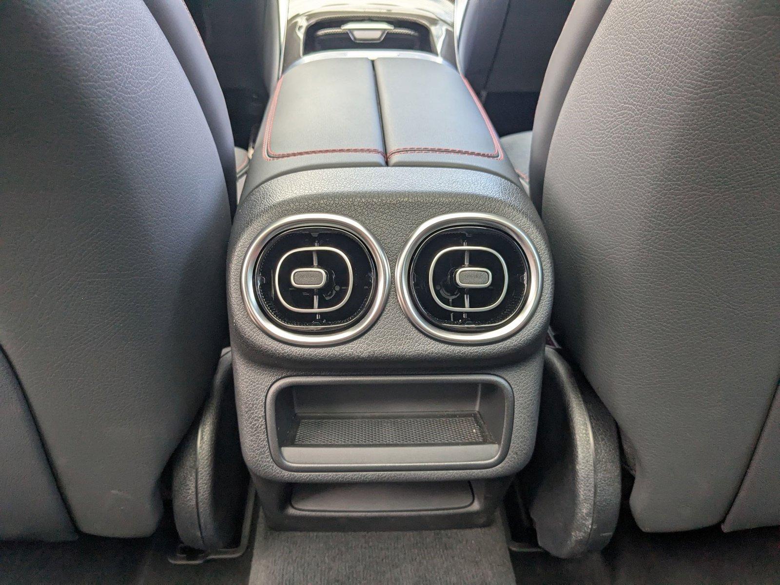 2024 Mercedes-Benz GLC Vehicle Photo in Pompano Beach, FL 33064