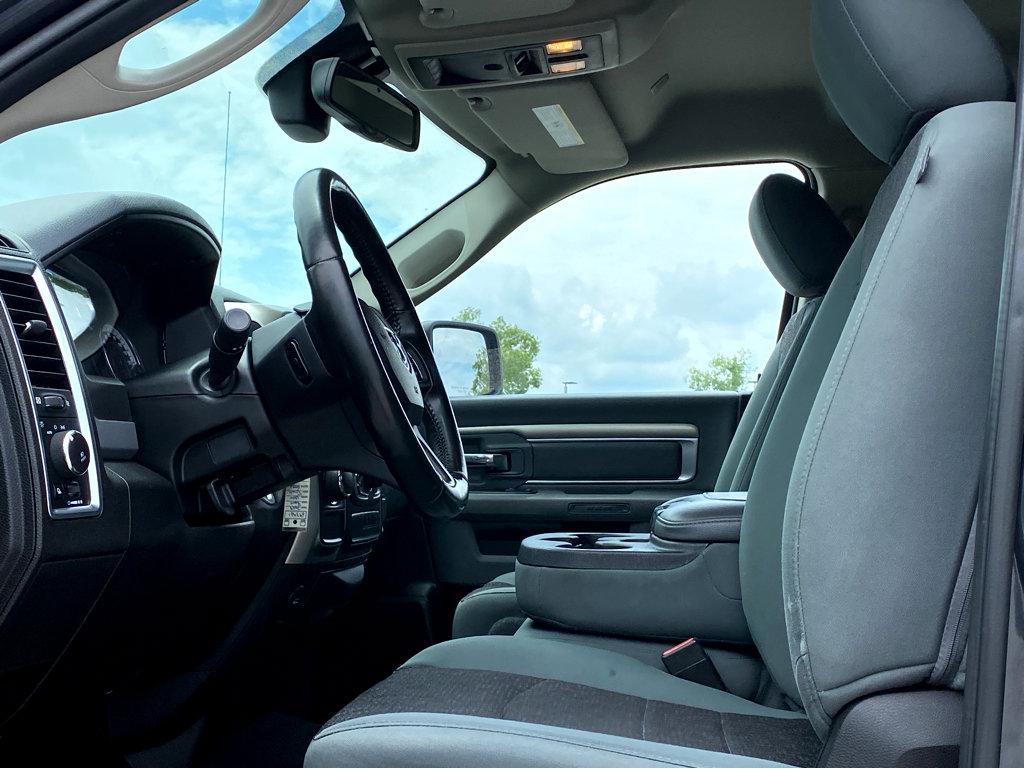 2019 Ram 1500 Classic Vehicle Photo in POOLER, GA 31322-3252