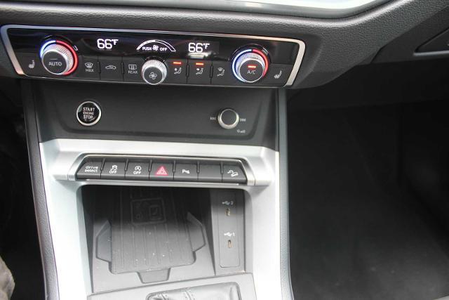 2024 Audi Q3 Vehicle Photo in HOUSTON, TX 77090
