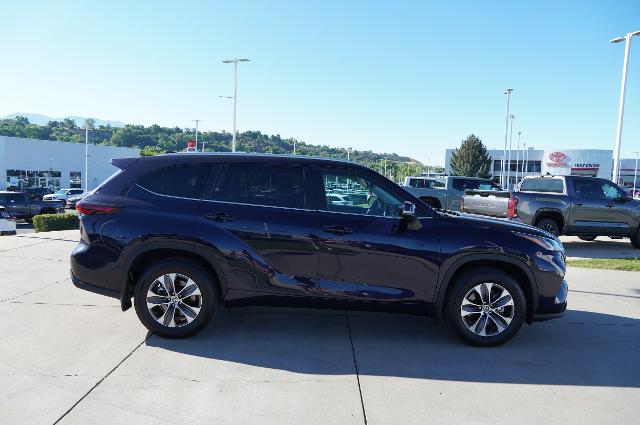 2025 Toyota Highlander Vehicle Photo in Riverdale, UT 84405
