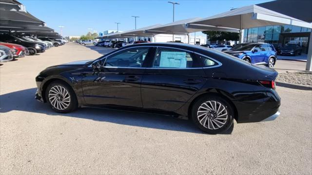 2024 Hyundai SONATA Hybrid Vehicle Photo in Odessa, TX 79762