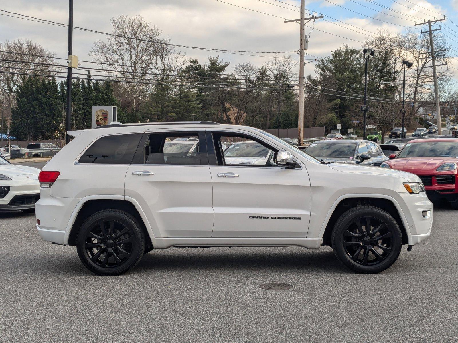 2017 Jeep Grand Cherokee Vehicle Photo in Towson, MD 21204