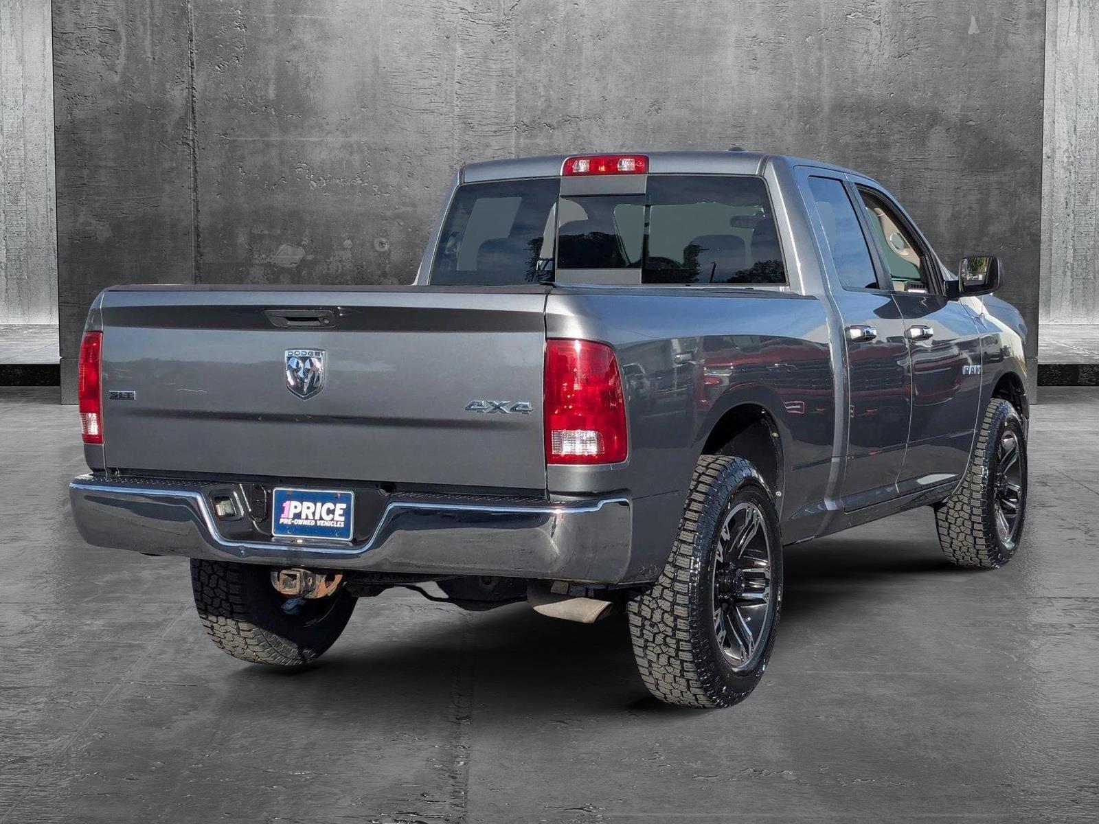 2010 Dodge Ram 1500 Vehicle Photo in VALENCIA, CA 91355-1705