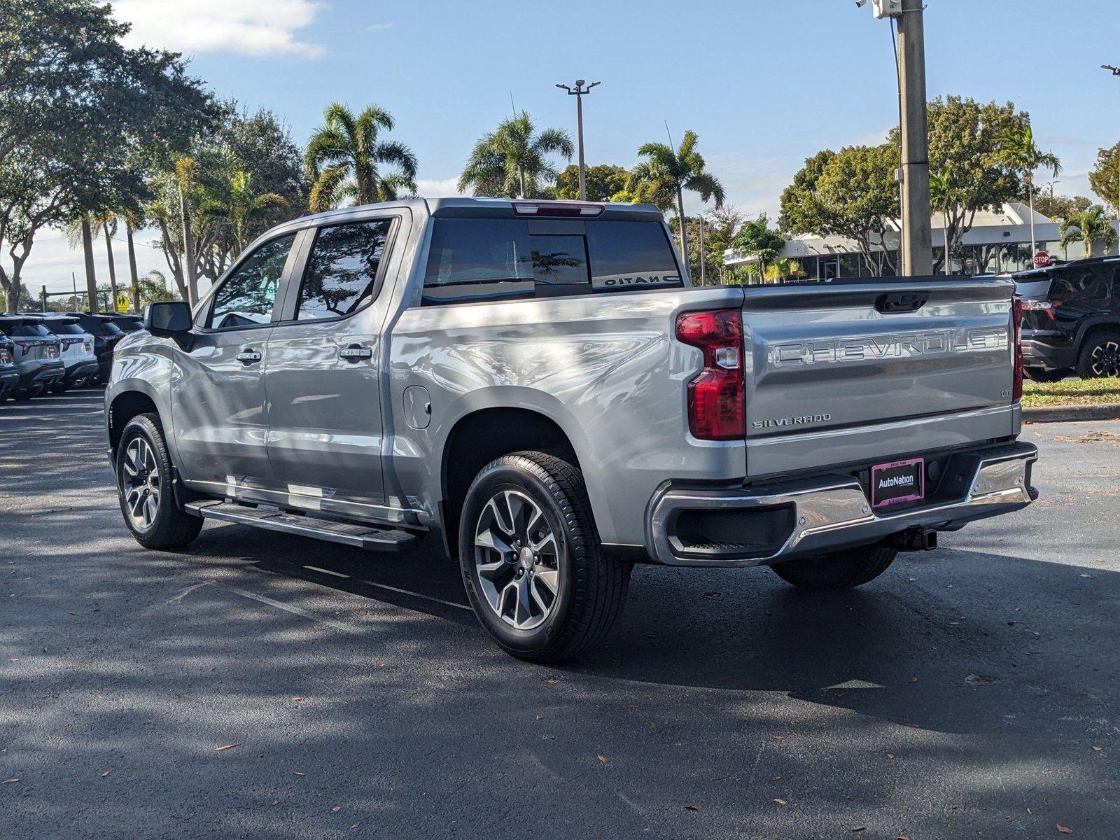 2025 Chevrolet Silverado 1500 Vehicle Photo in GREENACRES, FL 33463-3207