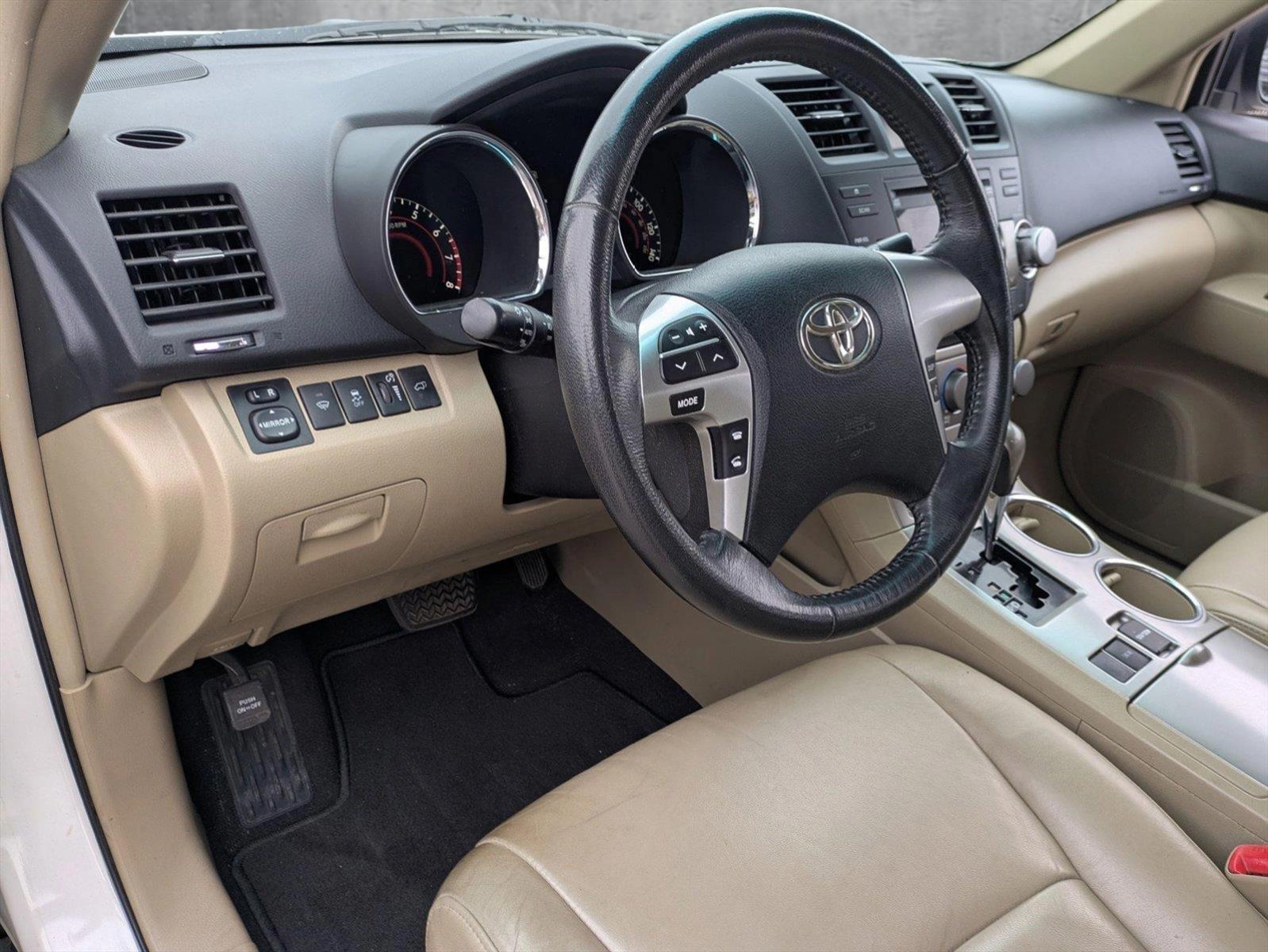 2012 Toyota Highlander Vehicle Photo in Corpus Christi, TX 78415