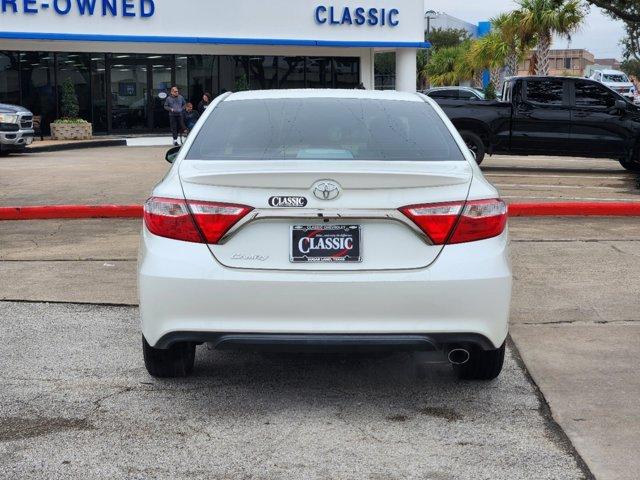 2016 Toyota Camry Vehicle Photo in SUGAR LAND, TX 77478-0000