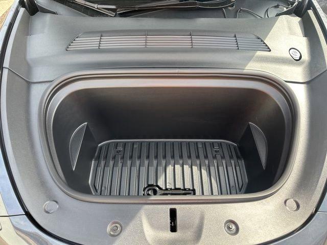 2024 Tesla Model Y Vehicle Photo in MEDINA, OH 44256-9631