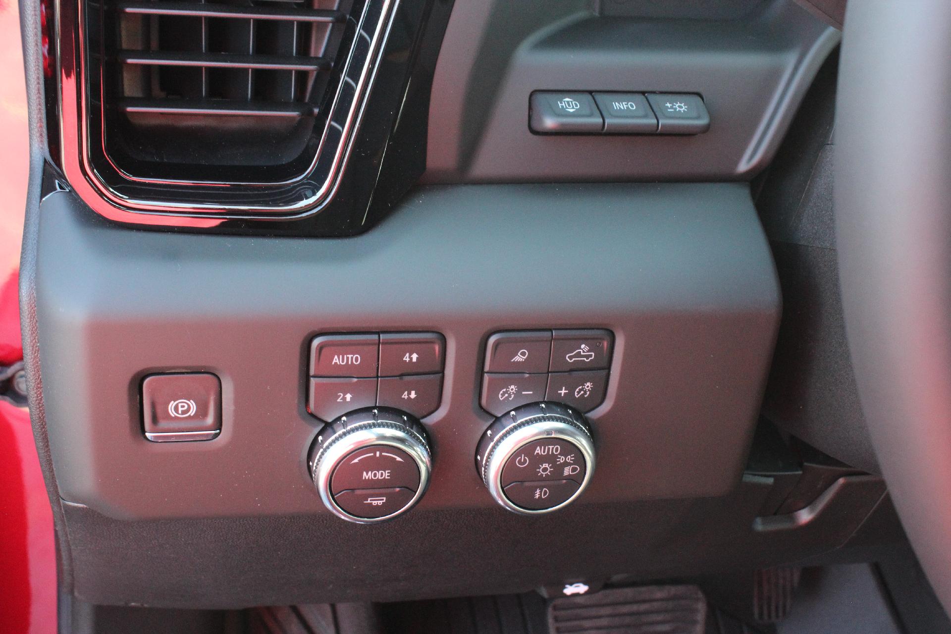 2025 GMC Sierra 2500 HD Vehicle Photo in AURORA, CO 80012-4011
