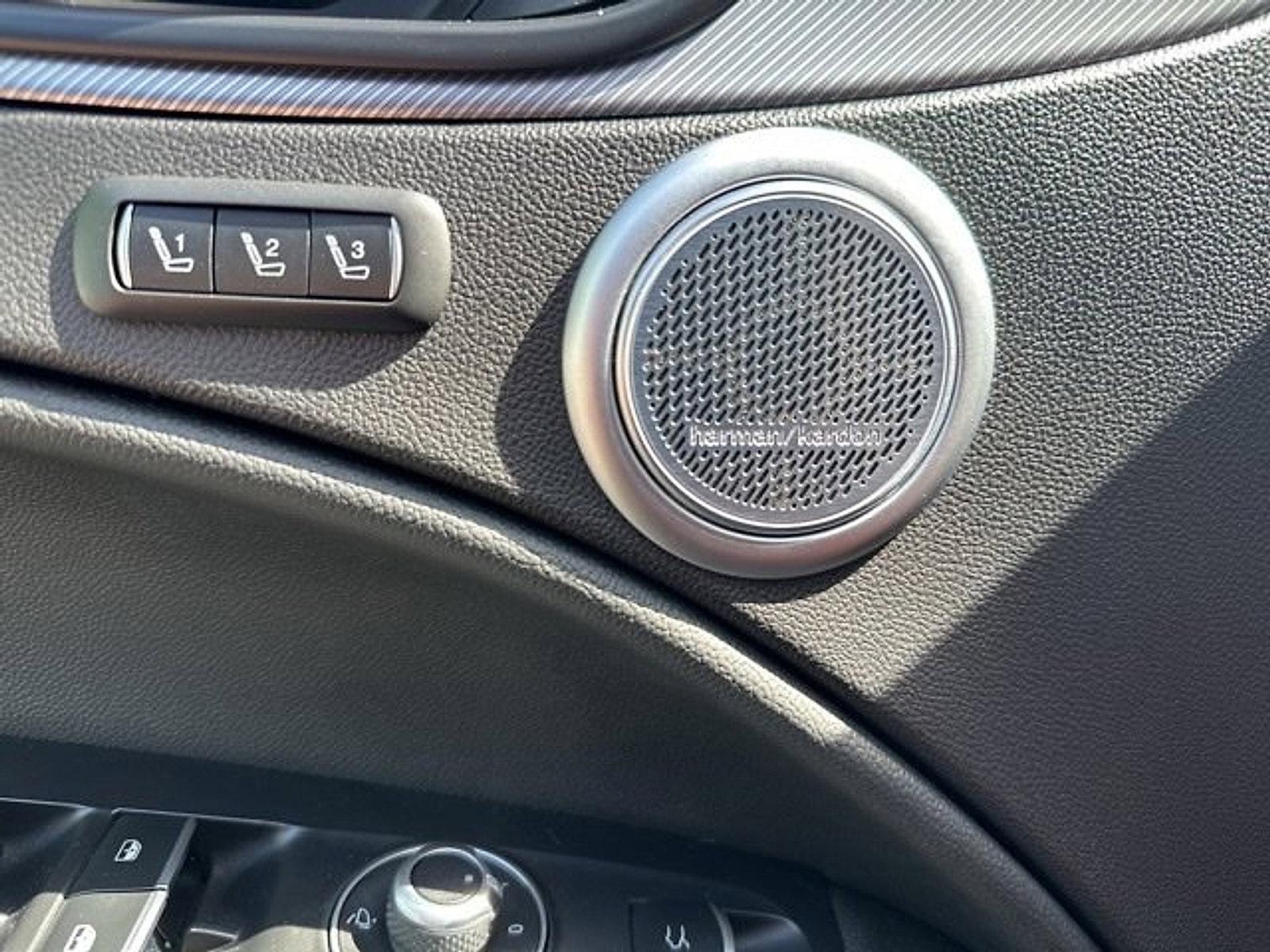 2022 Alfa Romeo Stelvio Vehicle Photo in Willow Grove, PA 19090