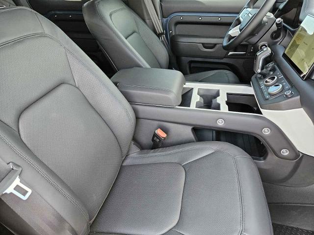2025 Defender Vehicle Photo in AUSTIN, TX 78717