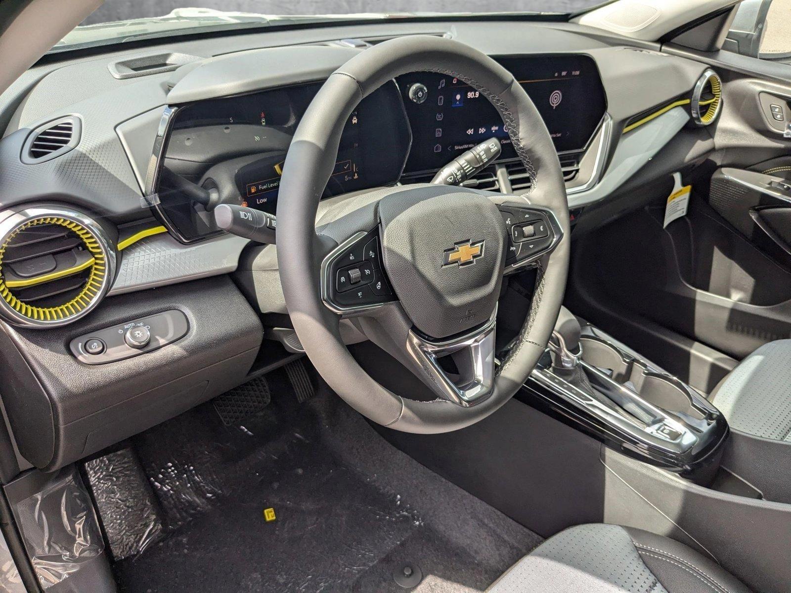 2025 Chevrolet Trax Vehicle Photo in MIAMI, FL 33134-2699