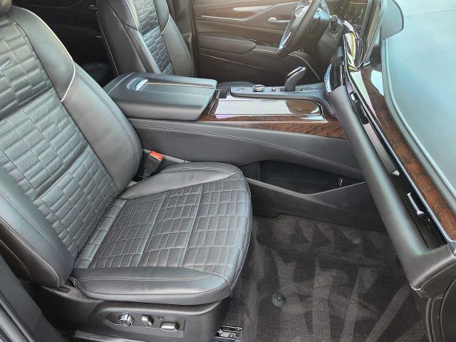 2023 Cadillac Escalade ESV Vehicle Photo in Grapevine, TX 76051