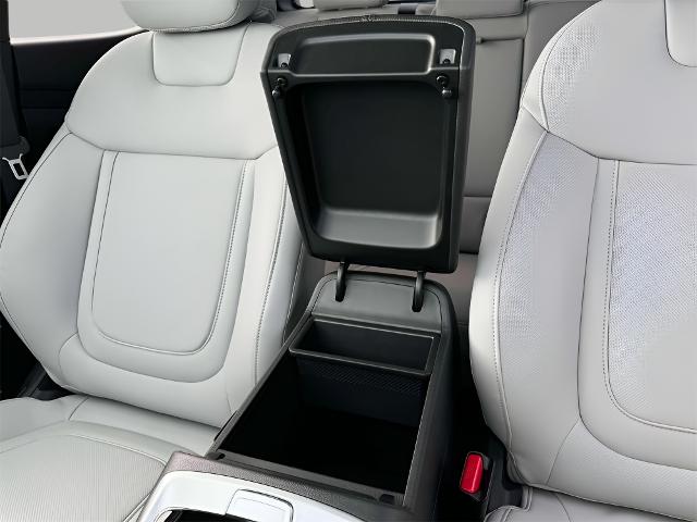 2025 Hyundai SANTA CRUZ Vehicle Photo in Green Bay, WI 54304