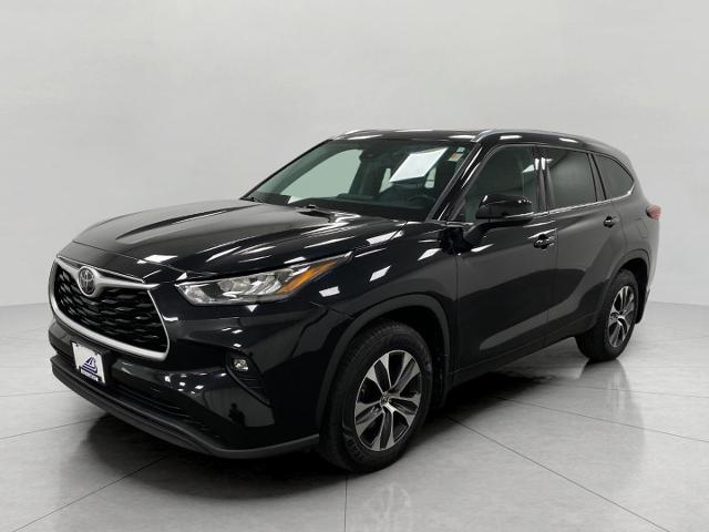 2020 Toyota Highlander Vehicle Photo in Appleton, WI 54913