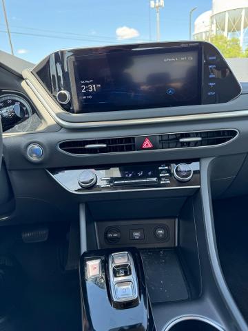 2023 Hyundai SONATA Vehicle Photo in Peoria, IL 61615