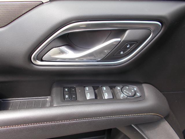 2024 GMC Yukon XL Vehicle Photo in LOWELL, MA 01852-4336