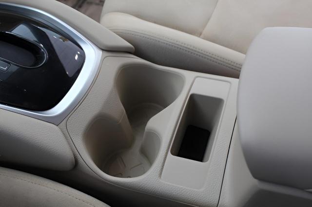 2015 Nissan Rogue Vehicle Photo in Green Bay, WI 54304