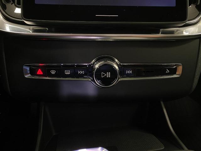2026 Volvo XC90 Vehicle Photo in Appleton, WI 54913