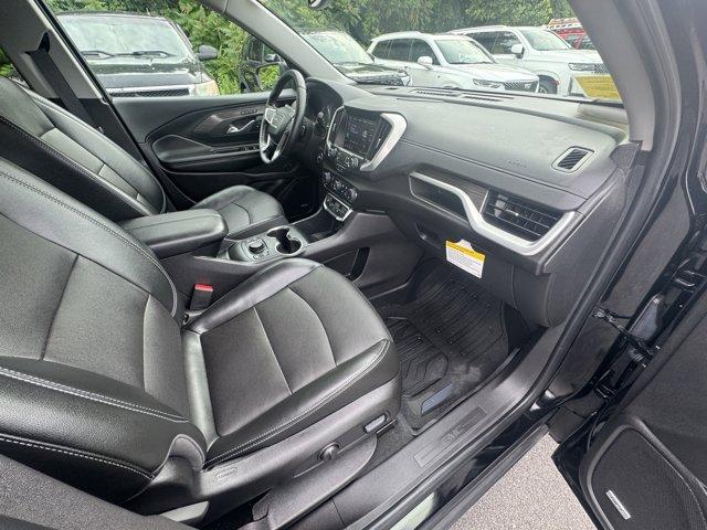 2024 GMC Terrain Vehicle Photo in LEOMINSTER, MA 01453-2952