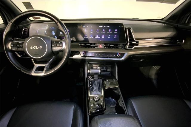 2023 Kia Sportage Vehicle Photo in Lees Summit, MO 64086