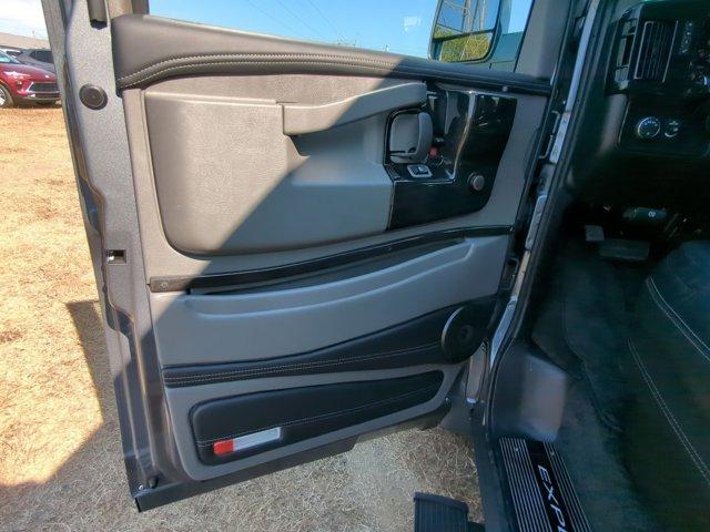 2024 GMC Savana Cargo 2500 Vehicle Photo in ALBERTVILLE, AL 35950-0246